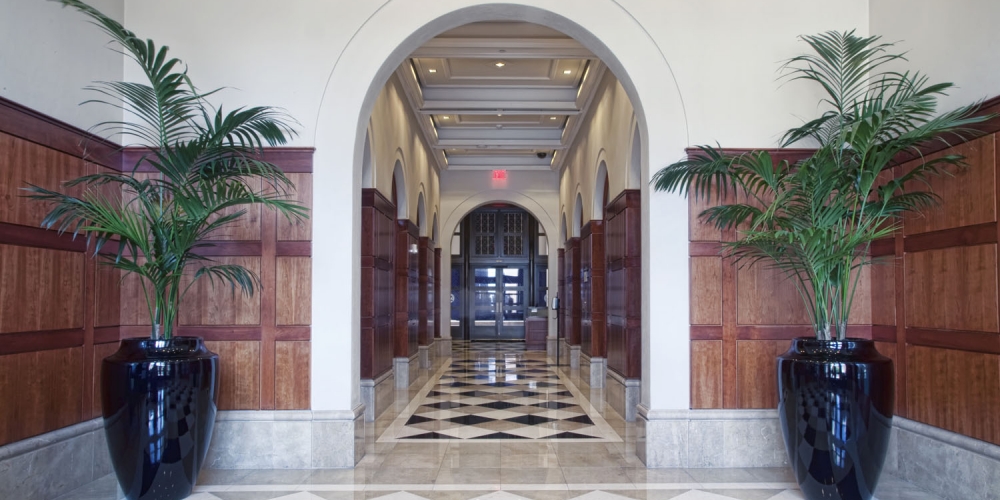 2525 Ponce de Leon Blvd - lobby